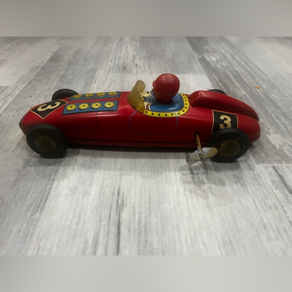 Vintage 1950 ASC AOSHIN #3 LOTUS TIN WIND UP RACE CAR, WITH KEY, WORKS!